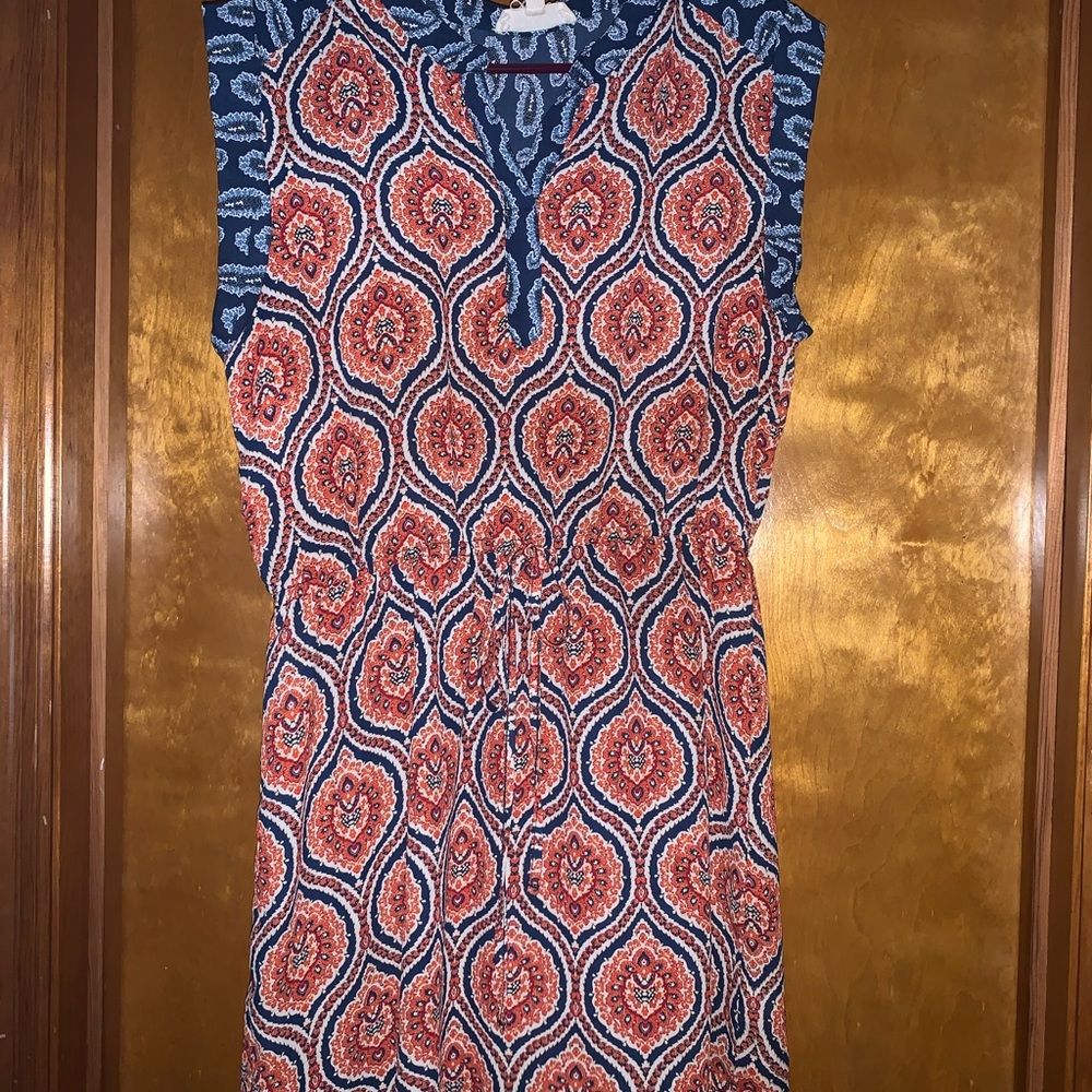 Cute paisley dress with drawstring